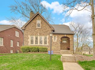 1739 Cedar Rd, Homewood, IL 60430