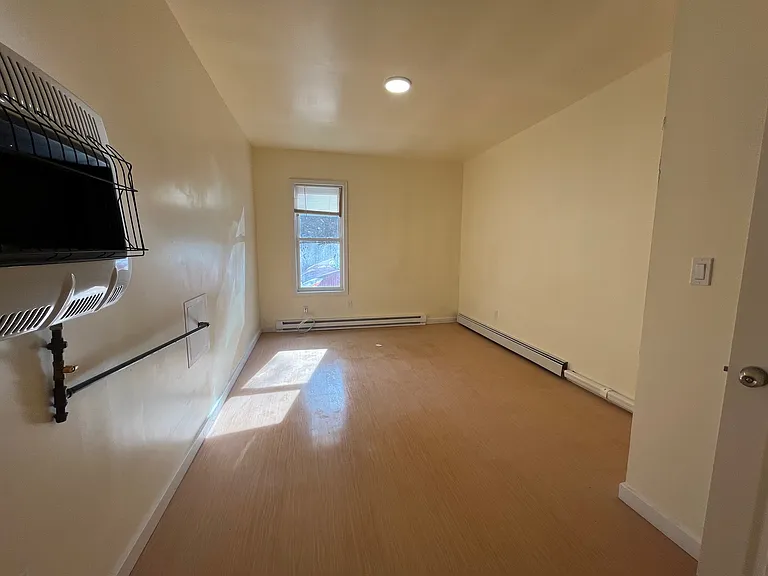 170 Meriden Rd #3 — Photo 18