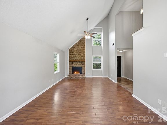 3rd image of 534 Mary Charlotte Dr