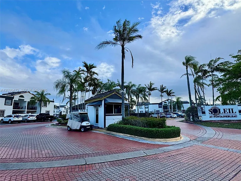 9711 Fontainebleau Blvd #D203 — Photo 41