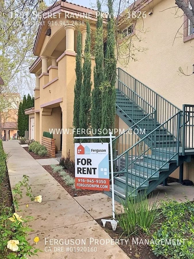 Spacious Two Bedroom Condo in East Roseville! — Photo 1