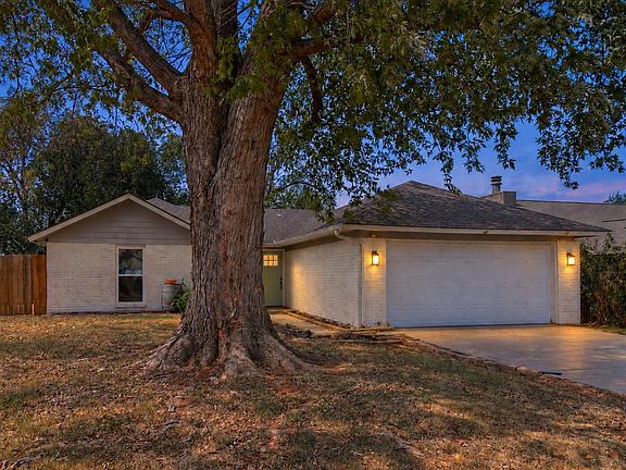 3rd image of 513 Beagle Cir