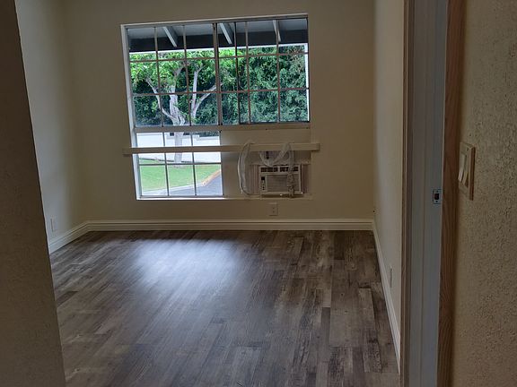 5th image of 493 Mananai Pl #S