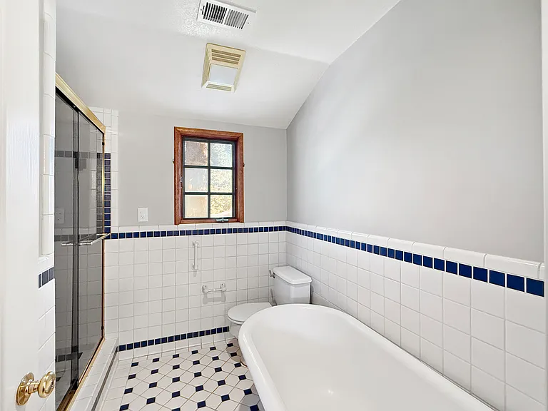 Upstairs Primary Bath