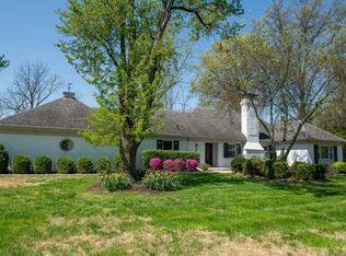 901 Old Orchard Rd, Cincinnati, OH 45230