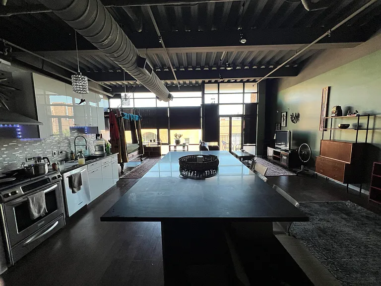 100 Gold Ave SW #303 — Photo 3