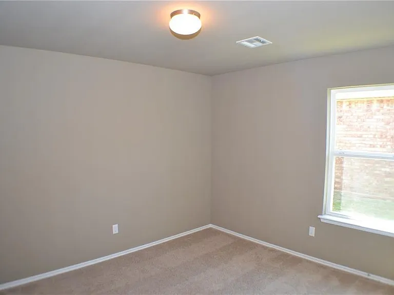 2412 Canyon Creek Dr — Photo 26