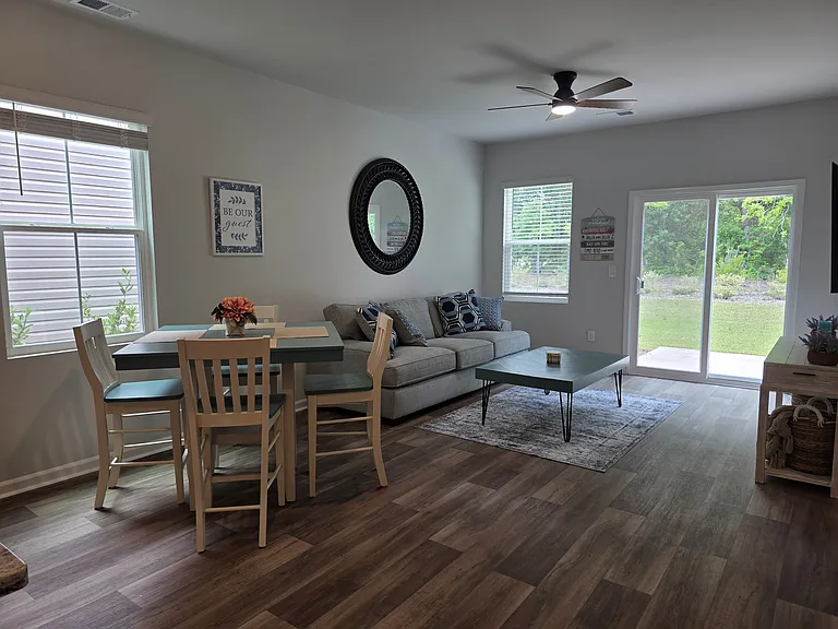 1752 Hunting Harris Ct SW — Photo 3