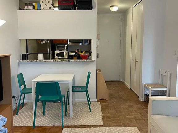 3rd image of 200 E 89th St Floor 16