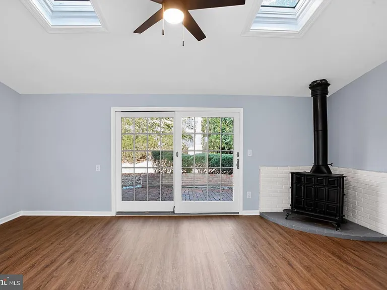 78 Barrington Ln — Photo 10