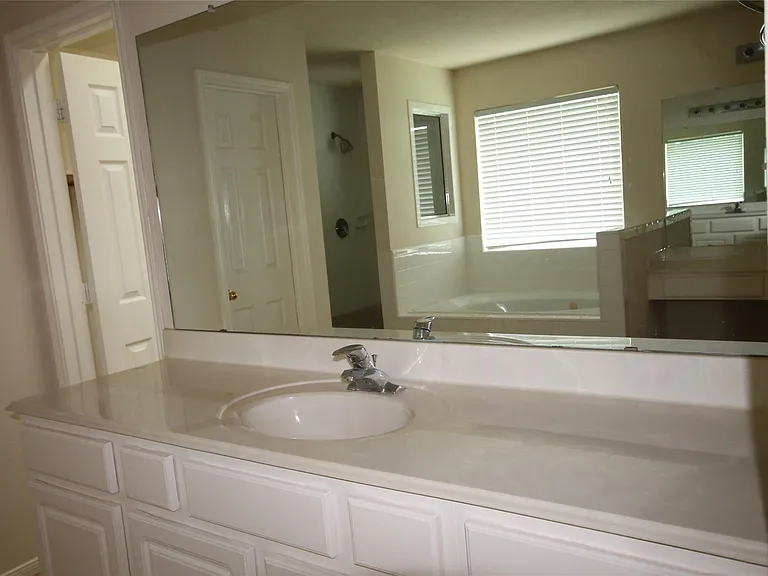 6714 Portuguese Bend Dr — Photo 13