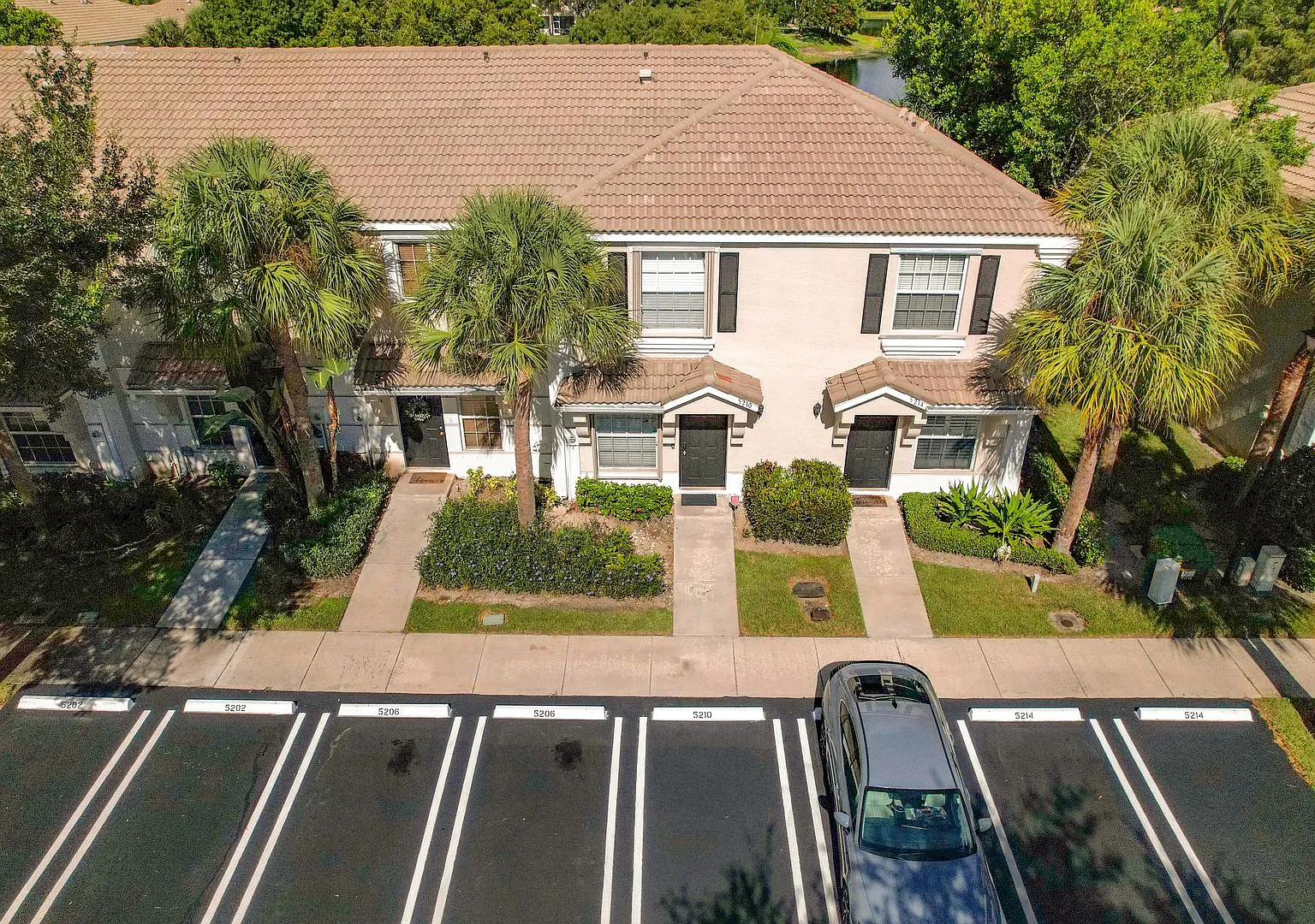 Beautiful 2 bedroom 2.5 bath Townhouse in West Palm Beach — Photo 4