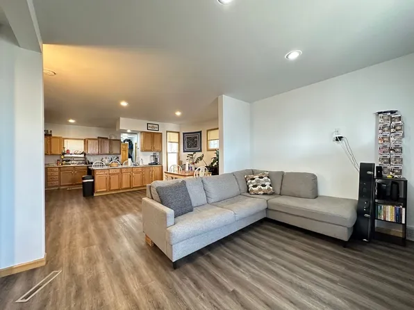 113 E 5th St, Duluth, MN 55805