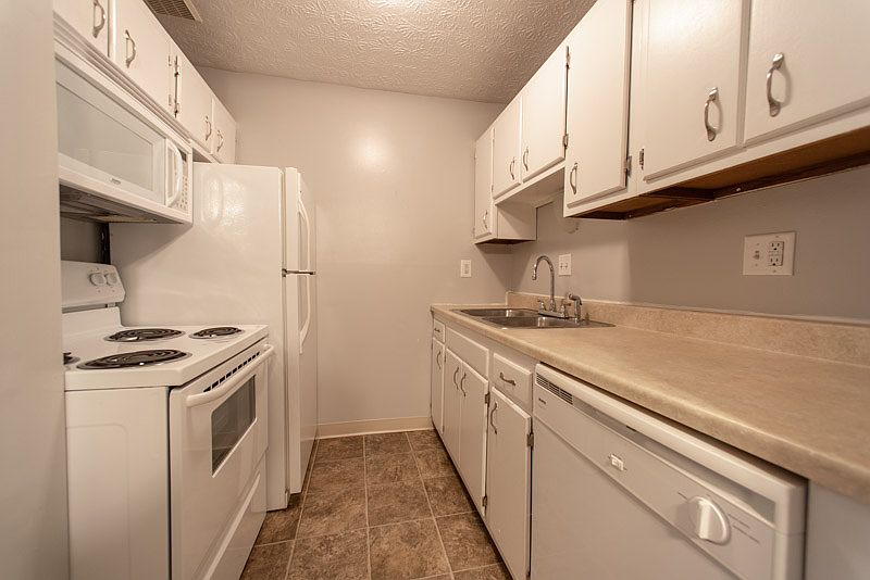 1 Bedroom Lower Level
