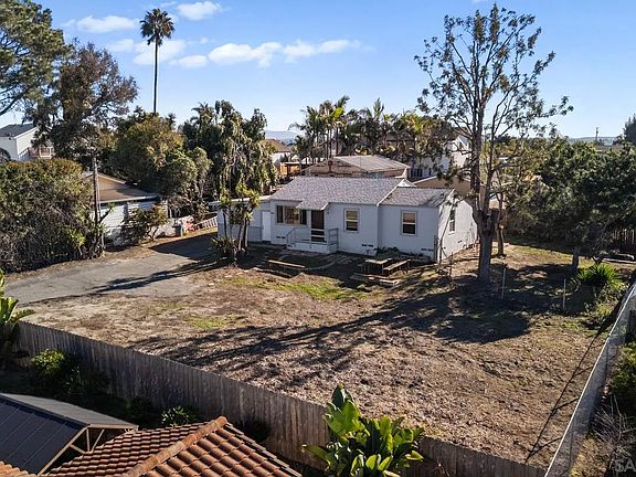 3rd image of 1760 Olive Ave