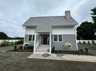 51 Rose Hill Rd, Branford, CT 06405