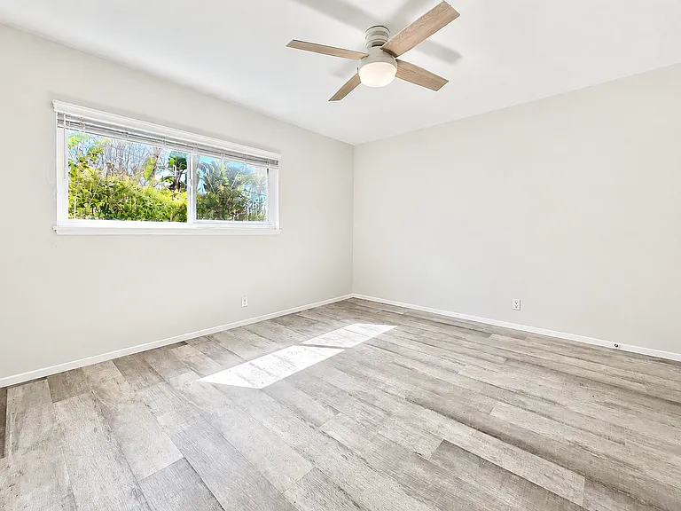 1676 Manning Ave #2 — Photo 8
