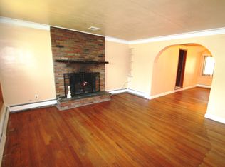 93 Harvard Ave, Smithtown, NY 11787
