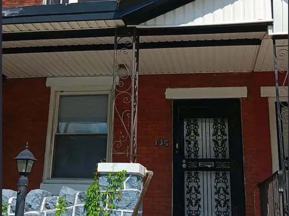 135 S 61st St, Philadelphia, PA 19139