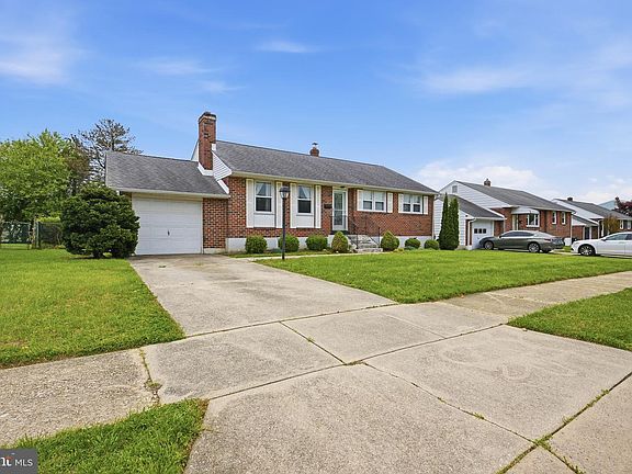 3rd image of 4620 Muggleton Rd