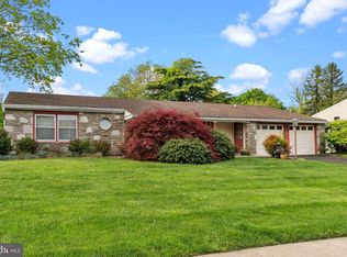 5837 Tibby Rd, Bensalem, PA 19020