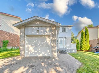 15 Glendan Ct, Cambridge, ON N1R 7N4