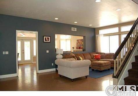 2nd image of 337 Saint Thomas Dr
