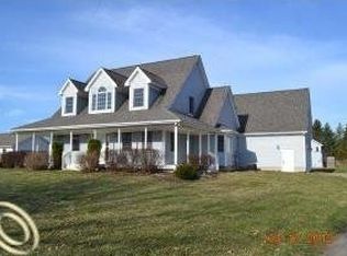 5954 Hinchey Rd, Howell, MI 48843