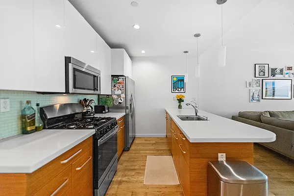 Rented by Corcoran | media 15
