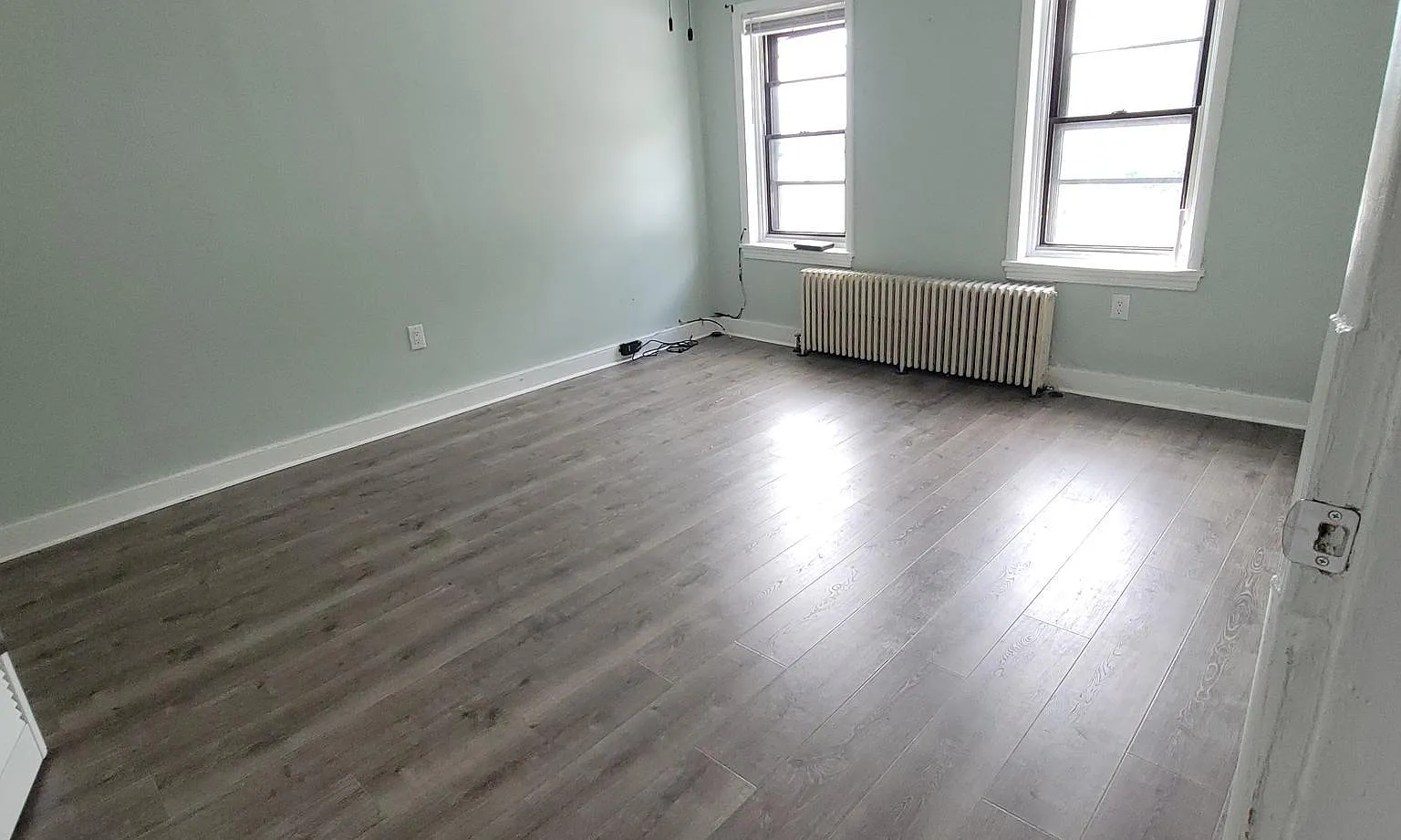 1 bed, 750 sqft, $1,050 — Photo 2