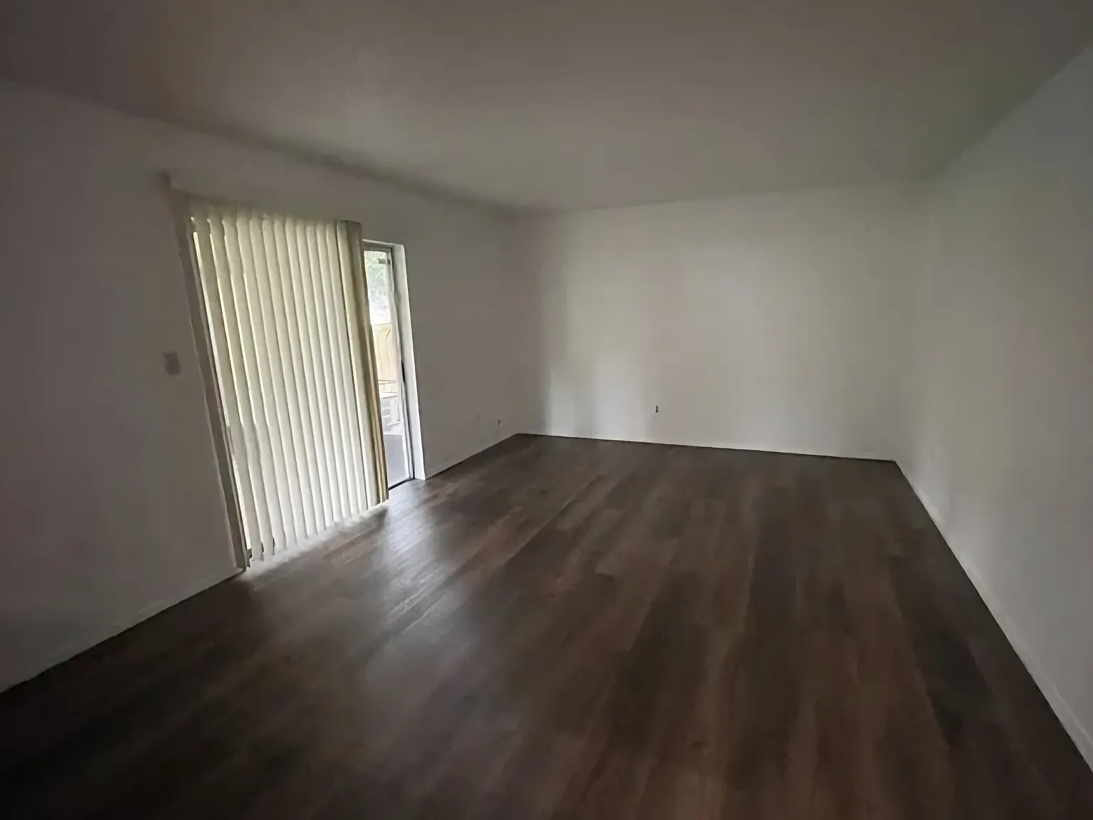 4 bed, 1418 sqft, $2,800 — Photo 3