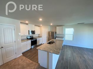 9208 Creedmore Hills Dr, Charlotte, NC 28214