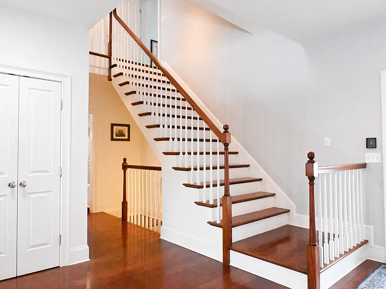 4 Wimbledon Cir — Photo 34