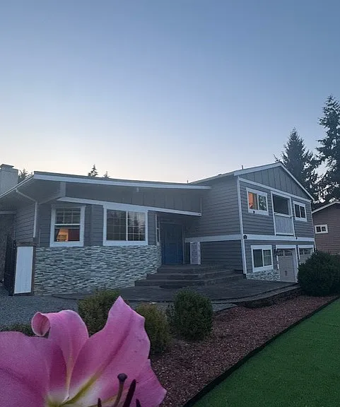 3605 175th Ct NE — Photo 2