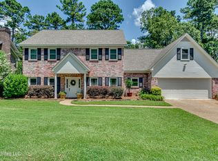 556 Cliffview Dr, Brandon, MS 39047