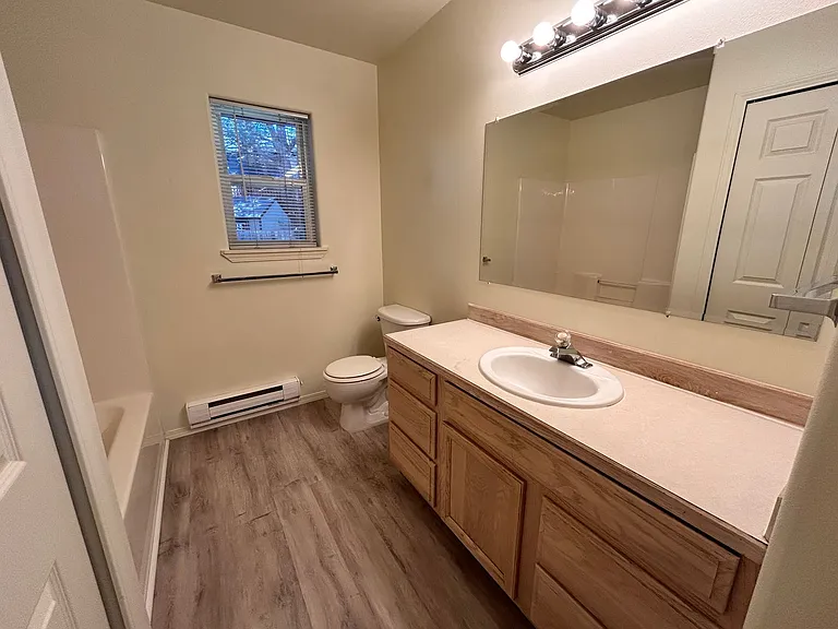 2965 NE Worthington Ct #1 — Photo 8
