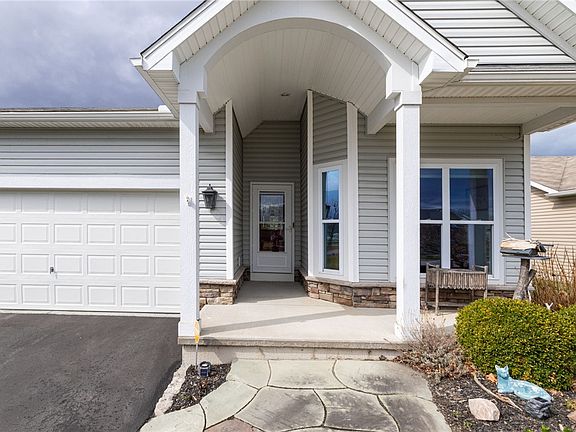 2nd image of 81 Falkirk Pl