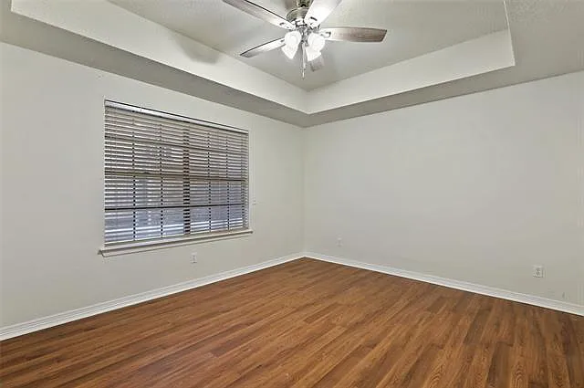 1821 Hillcrest St #1821 — Photo 14