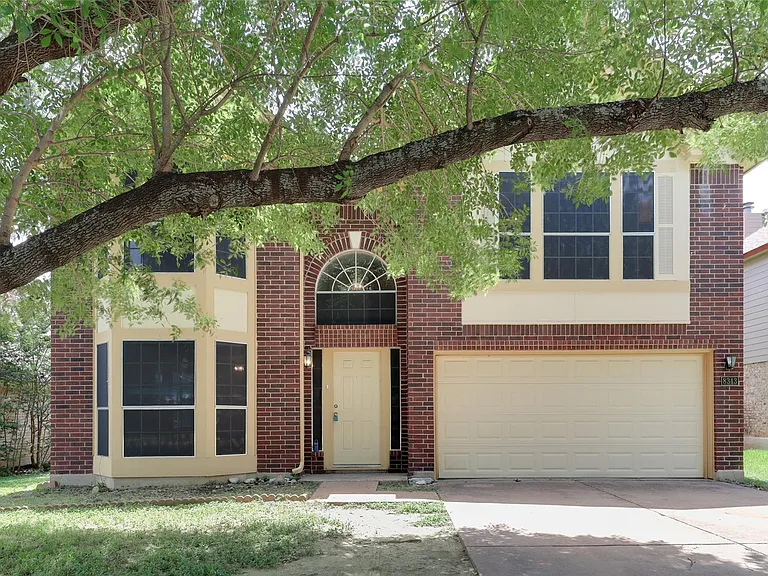 8313 Columbia Falls Dr — Photo 2