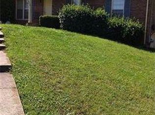 1568 Barrett Dr, Clarksville, TN 37043