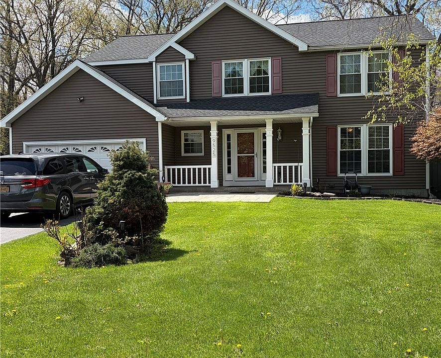 1st image of 9525 Woodlawn Dr