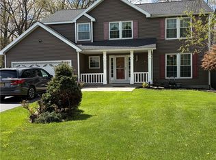 9525 Woodlawn Dr, Brewerton, NY 13029