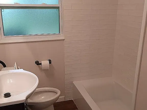 308 Woodlawn Ave #308 — Photo 12