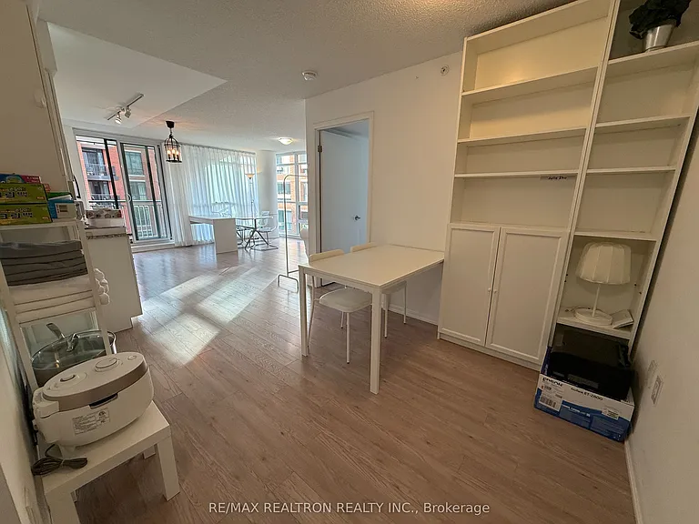 800 Lawrence Ave W #523 — Photo 10