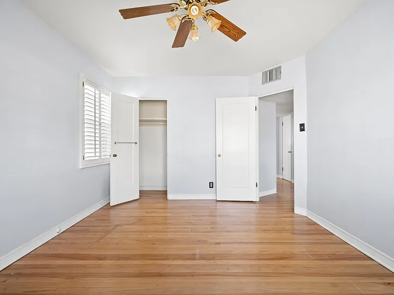 2522 Altura Ave — Photo 9