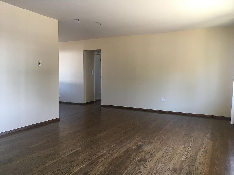 1st image of 3531 Lombard Ave APT 3