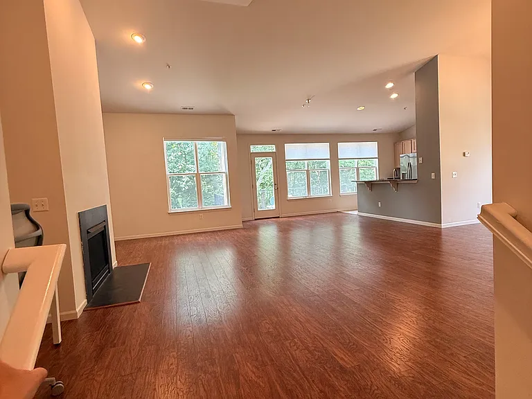 3145 Asher Rd — Photo 5