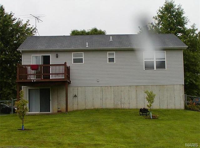 2nd image of 505 Woolf Rd