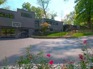 311 Ritchie Ave, Cincinnati, OH 45215