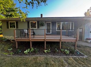 127 Carriage Ln, Marquette, MI 49855